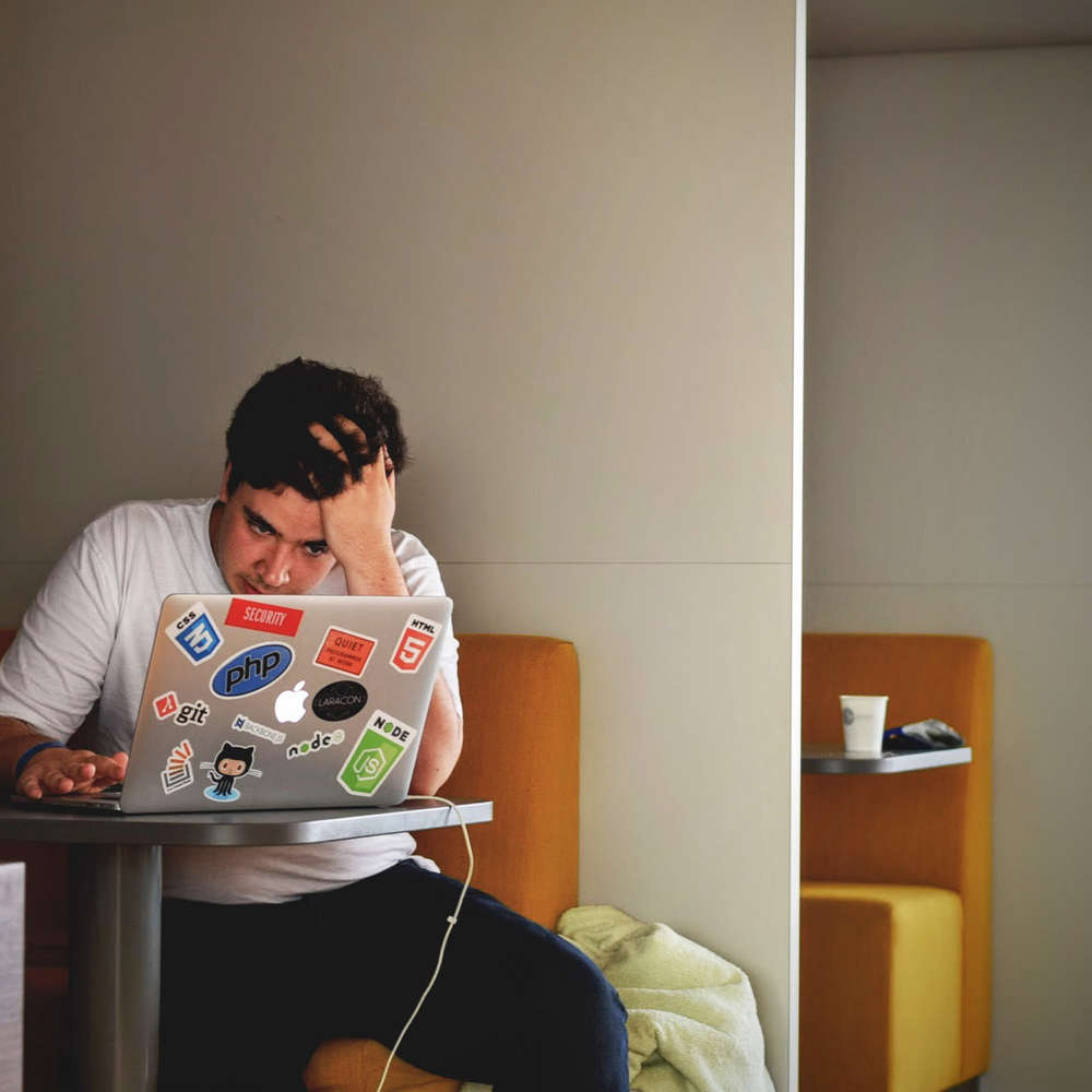 12 Habits That Destroy Your Focus and Productivity